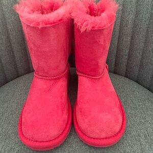 UGG Kids Bailey II Boots in Bright Pink, Sz 10